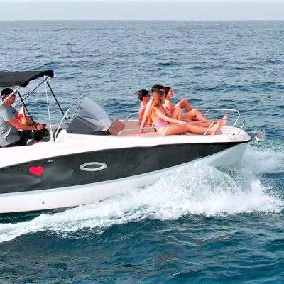 			Alquiler de barco con licencia - Alquiler de barco a motor en Tenerife con Quicksilver 755 sin patrón