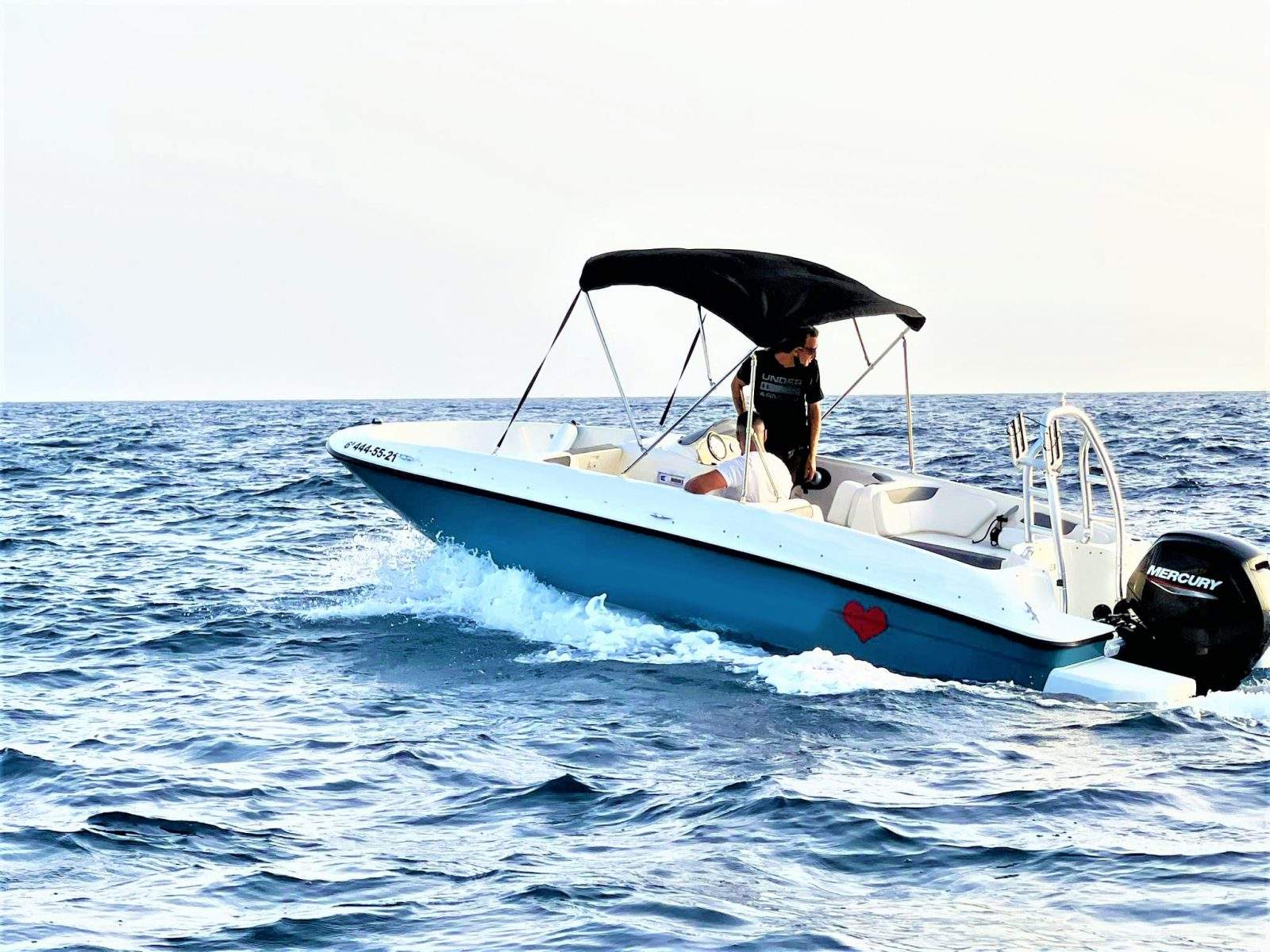 Alquiler de barco sin patón en Tenerife sur con Bayliner E18