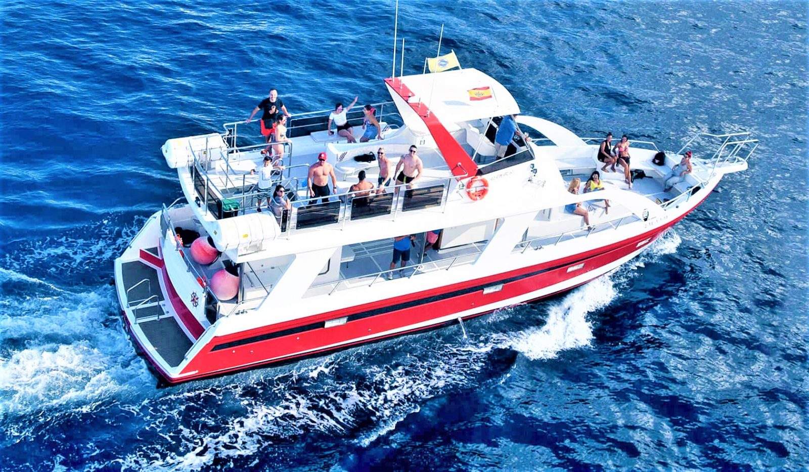 Alquiler de barcos privados con patrón en Los Cristianos Tenerife