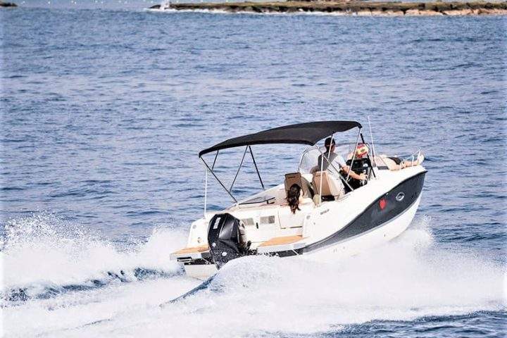 Alquiler de barco a motor en Tenerife con Quicksilver 755 sin patrón - 328  