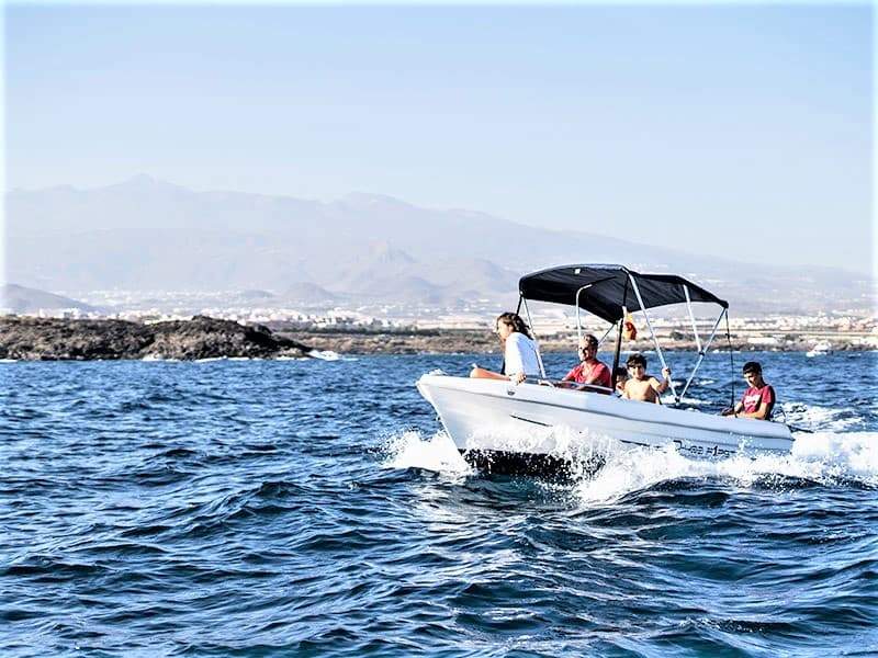 Alquiler de barco sin licencia en Tenerife Sur Puerto Colon