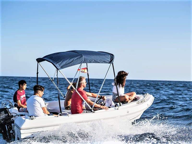 Alquiler de barcos sin capitán en Playa de las Américas